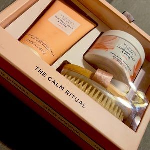 The calm ritual Victoria’s Secret Body Set
